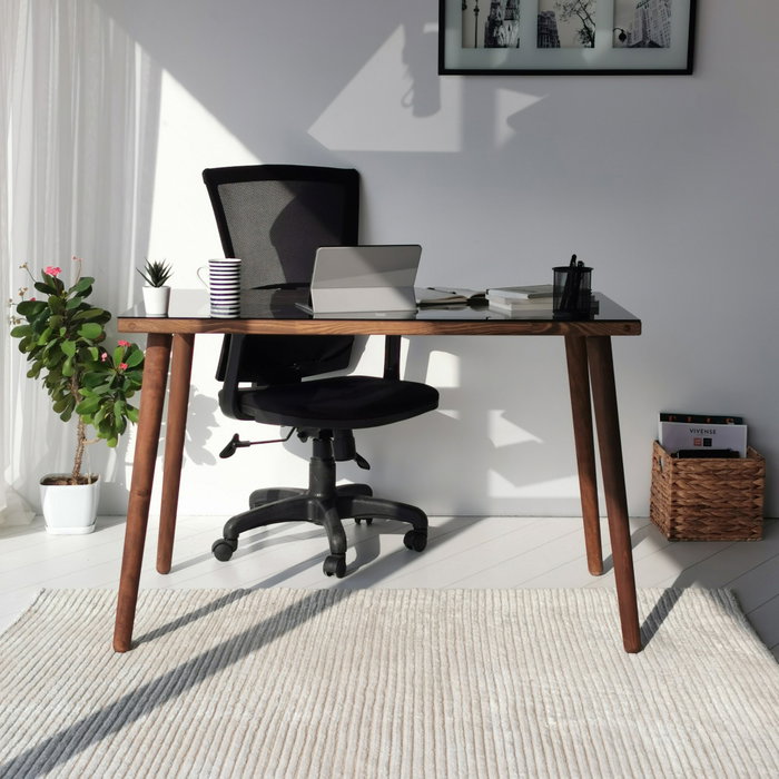 Hanah Home Mesa de estudio Cozy en Nogal con Cristal Templado Hanah Home Mesa de estudio Cozy en Nogal con Cristal Templado